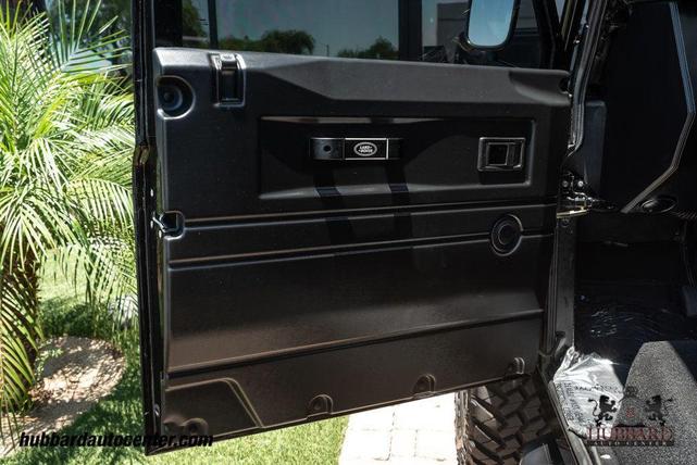Photo of 1993 Black Land Rover Defender