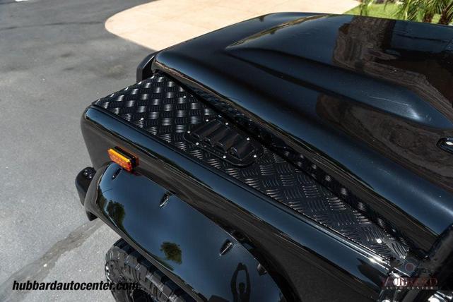 Photo of 1993 Black Land Rover Defender