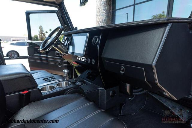 Photo of 1993 Black Land Rover Defender