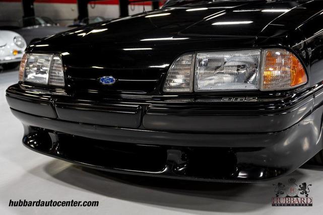 Photo of 1989 Black Ford Mustang