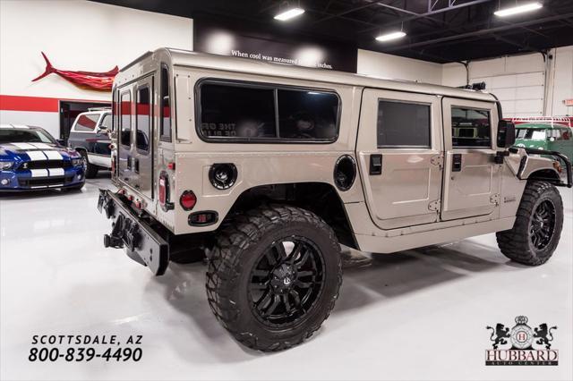 Photo of 2000 Metallic Pewter Am General Hummer