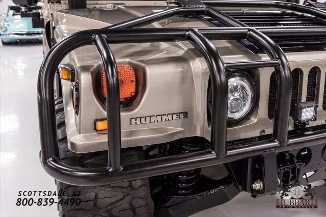 Photo of 2000 Metallic Pewter Am General Hummer