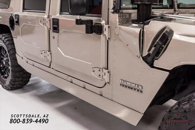 Photo of 2000 Metallic Pewter Am General Hummer
