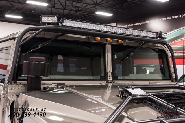 Photo of 2000 Metallic Pewter Am General Hummer