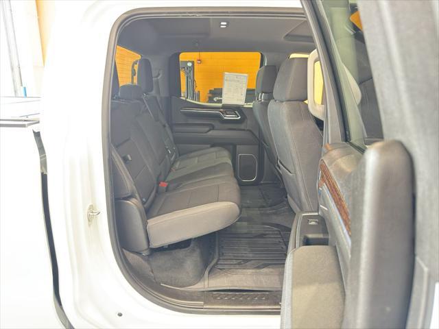 Photo of 2024 Summit White GMC Sierra 1500