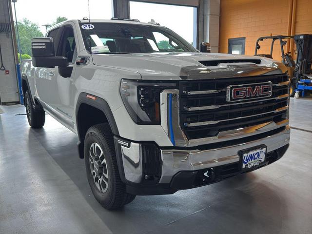 Photo of 2025 Summit White GMC Sierra 2500