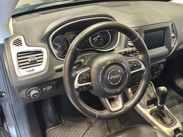 Photo of 2019 Granite Crystal Metallic Clearcoat Jeep Compass