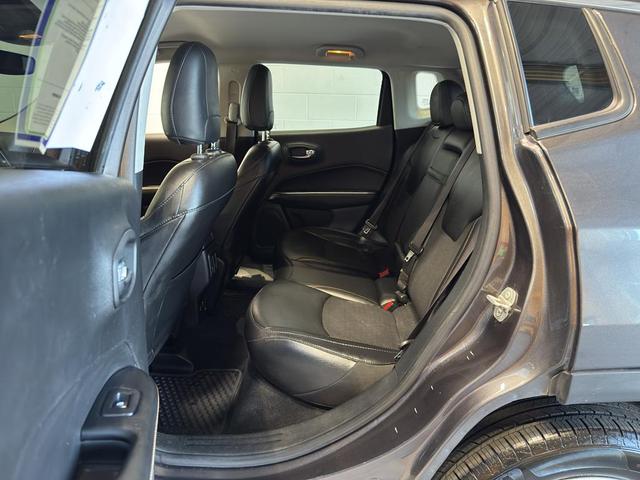 Photo of 2019 Granite Crystal Metallic Clearcoat Jeep Compass