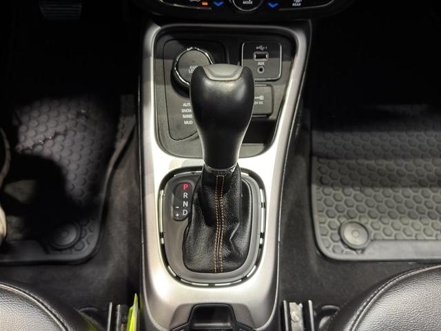 Photo of 2019 Granite Crystal Metallic Clearcoat Jeep Compass