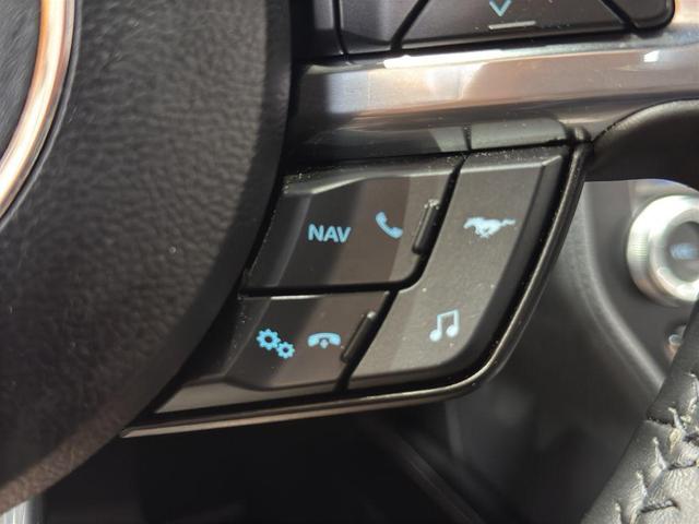 Photo of 2022 Oxford White Ford Mustang