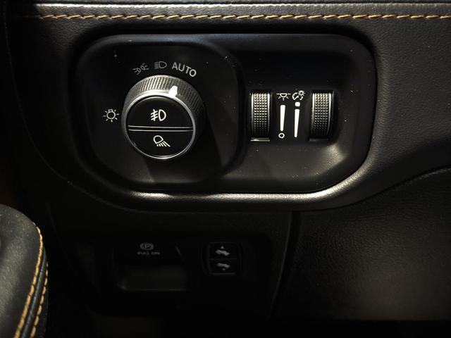 Photo of 2022 Red Pearl RAM 1500