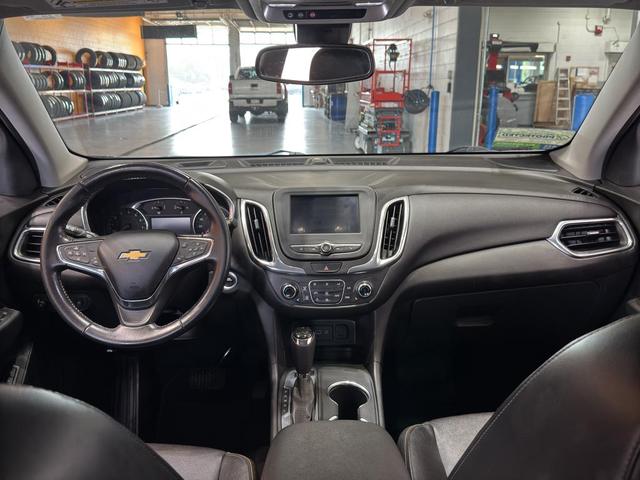 Photo of 2020 Mosaic Black Metallic Chevrolet Equinox