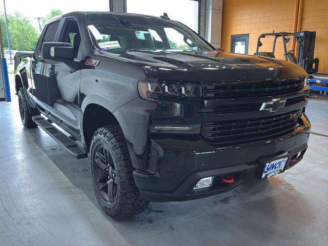 Photo of 2022 Black Chevrolet Silverado 1500