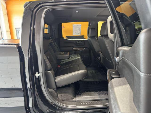 Photo of 2022 Black Chevrolet Silverado 1500