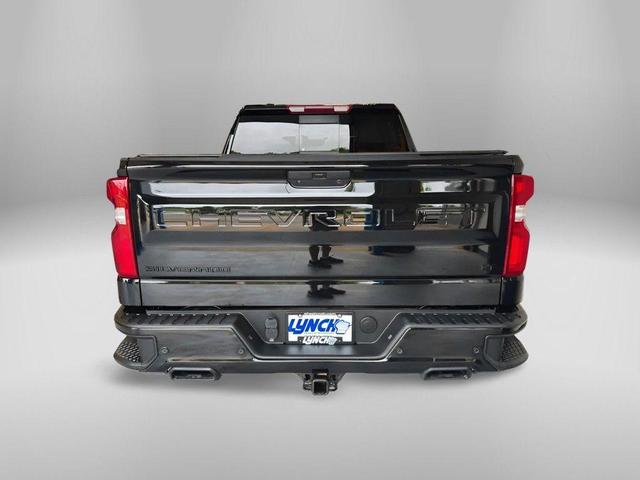 Photo of 2022 Black Chevrolet Silverado 1500