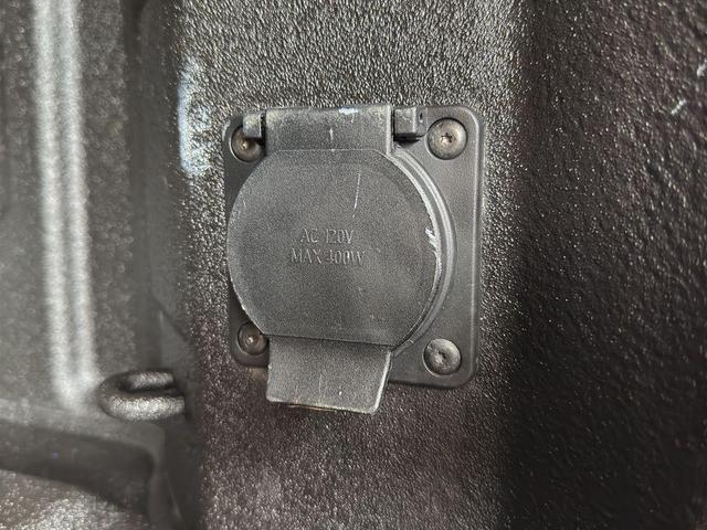 Photo of 2022 Black Chevrolet Silverado 1500