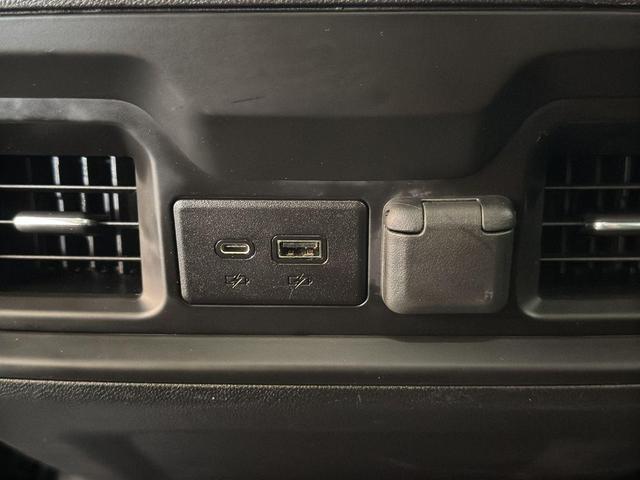 Photo of 2022 Black Chevrolet Silverado 1500