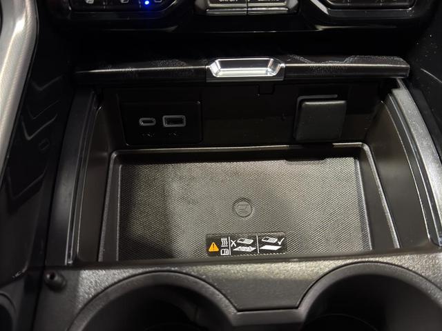 Photo of 2024 Titanium Rush Metallic GMC Yukon XL