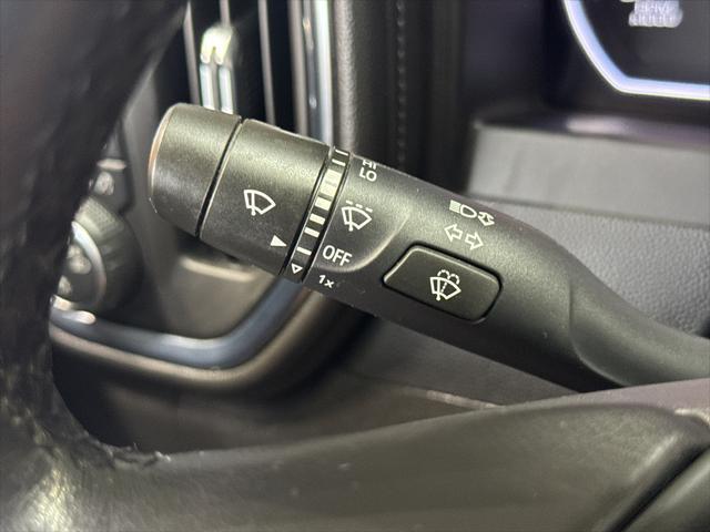 Photo of 2020 Northsky Blue Metallic Chevrolet Silverado 1500