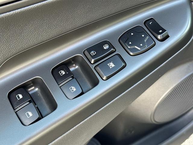Photo of 2020 Thunder Gray Hyundai KONA