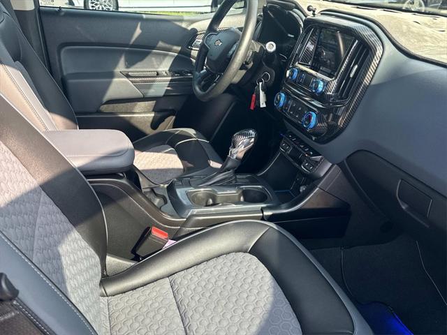 Photo of 2022 Bright Blue Metallic Chevrolet Colorado