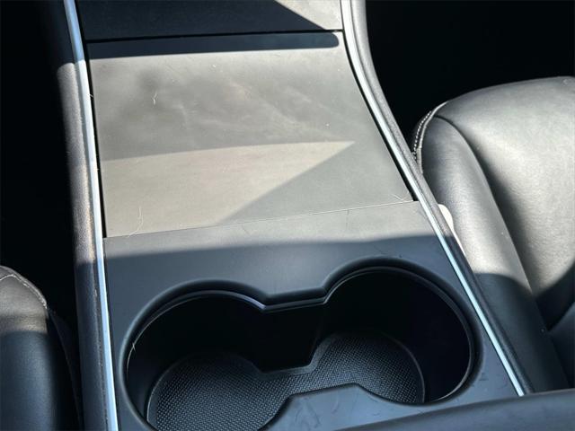 Photo of 2019 Grey Tesla Model 3