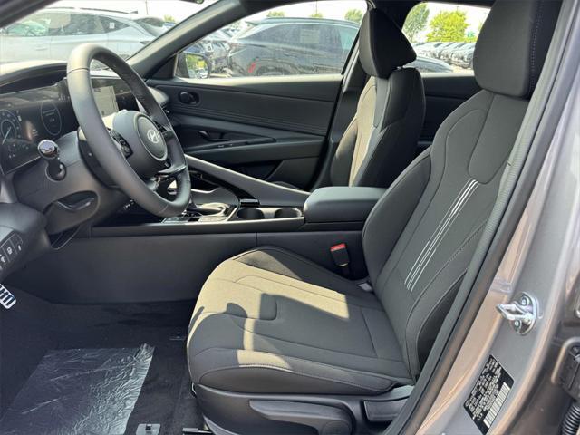 Photo of 2025 Fluid Metal Hyundai ELANTRA