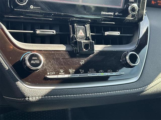 Photo of 2019 Classic Silver Toyota Corolla