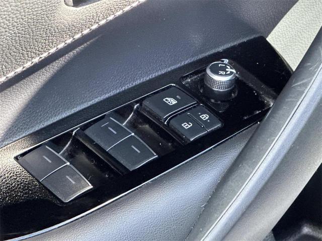 Photo of 2019 Classic Silver Toyota Corolla