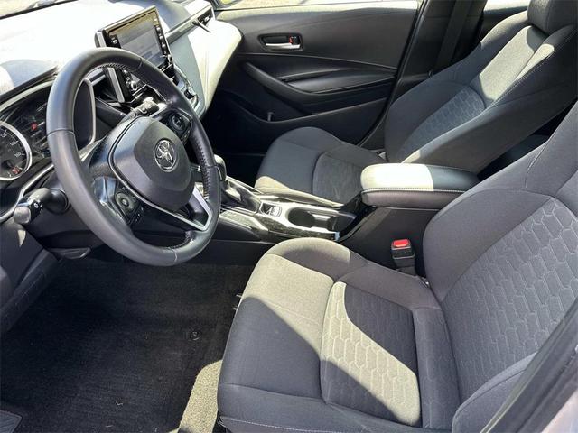 Photo of 2019 Classic Silver Toyota Corolla