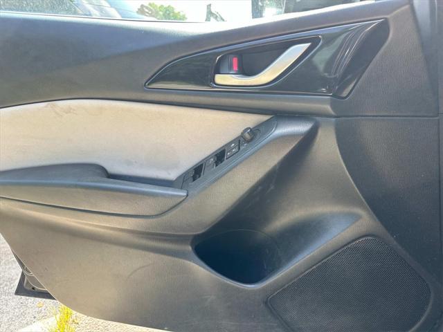 Photo of 2015 Deep Crystal Blue Mica Mazda Mazda3