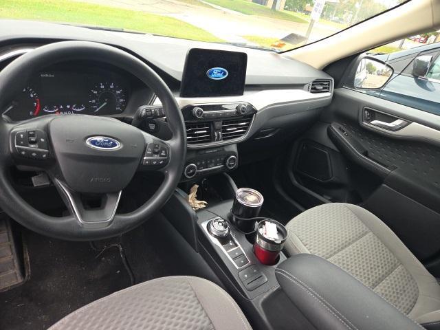 Photo of 2020 Blue Metallic Ford Escape