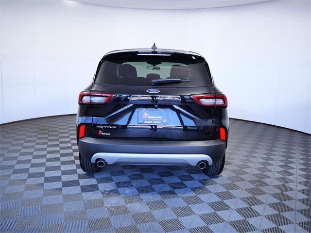 Photo of 2024 Black Metallic Ford Escape