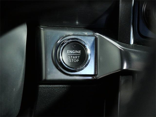 Photo of 2023 Oxford White Ford F-150