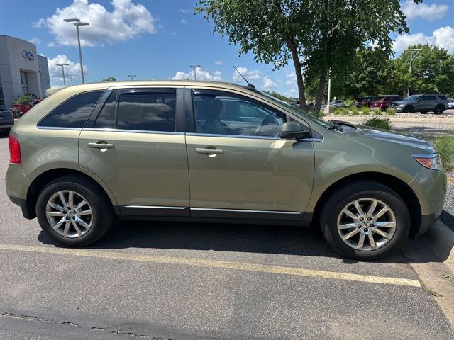Photo of 2013 Ginger Ale Metallic Ford Edge