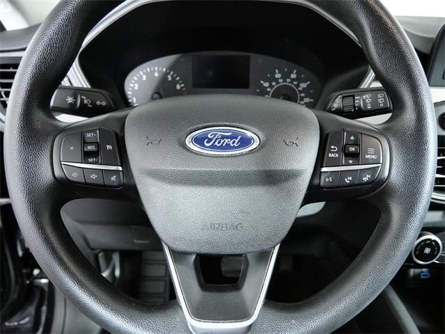 Photo of 2022 Black Metallic Ford Escape