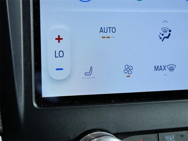 Photo of 2023 Red Metallic Ford Edge