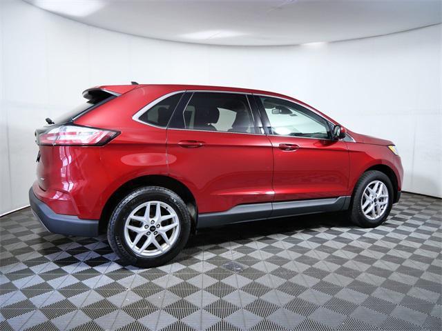Photo of 2023 Red Metallic Ford Edge