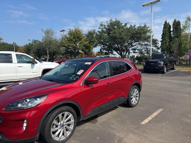 Photo of 2022 Red Metallic Ford Escape