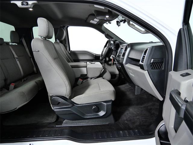 Photo of 2017 Oxford White Ford F-150