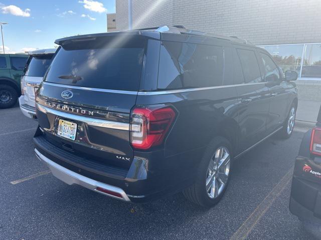 Photo of 2023 Dark Matter Metallic Ford Expedition