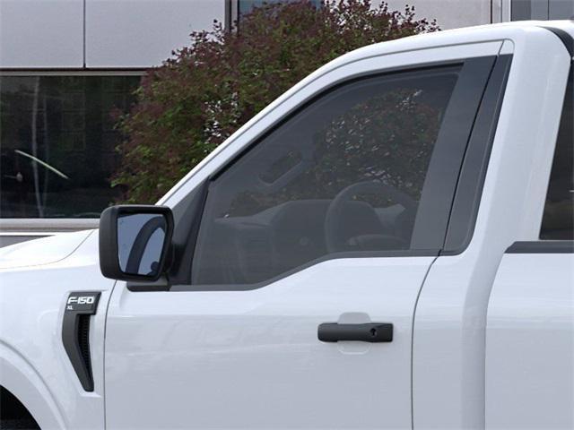 Photo of 2025 Oxford White Ford F-150