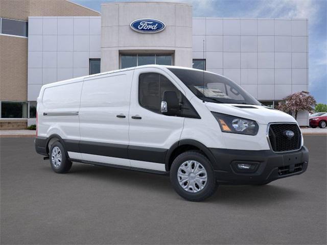 Photo of 2025 Oxford White Ford Transit-250