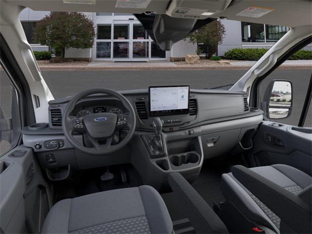 Photo of 2025 Oxford White Ford Transit-250