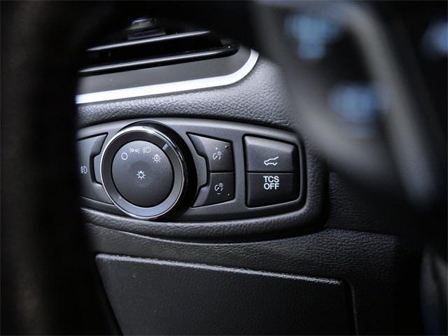 Photo of 2022 Agate Black Metallic Ford Edge