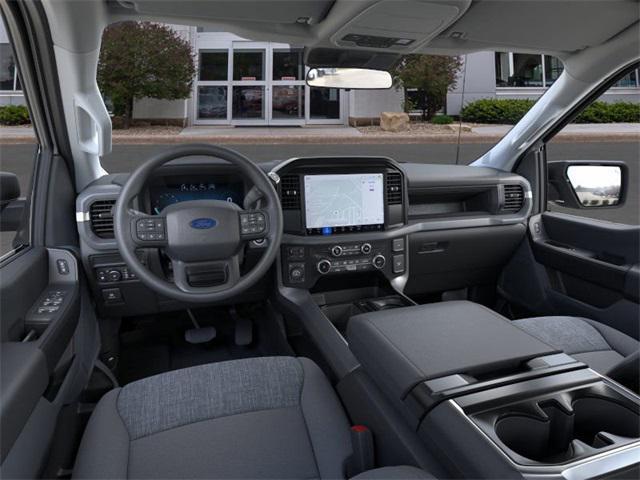 Photo of 2025 Oxford White Ford F-150