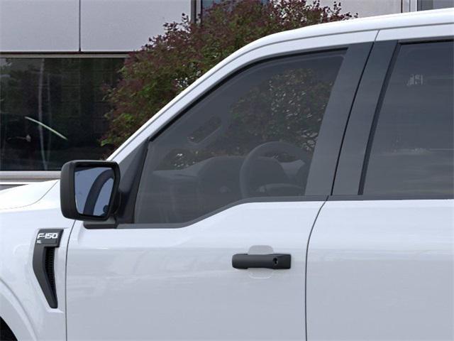 Photo of 2025 Oxford White Ford F-150