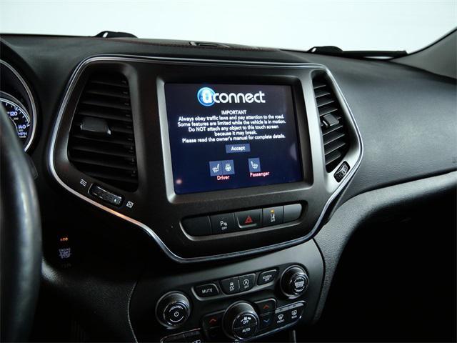 Photo of 2021 Granite Crystal Metallic Clearcoat Jeep Cherokee