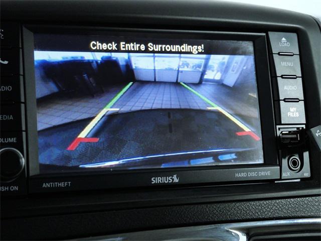 Photo of 2013 True Blue Pearlcoat Chrysler Town & Country