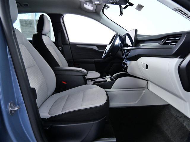 Photo of 2024 Vapor Blue Ford Escape